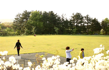 논산 마음수련원 잔디밭 전경